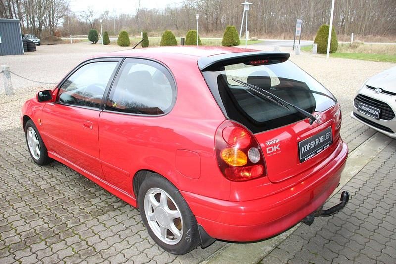 Brugt Toyota Corolla 110 HK (80 kW) 1999 Rød Hatchback