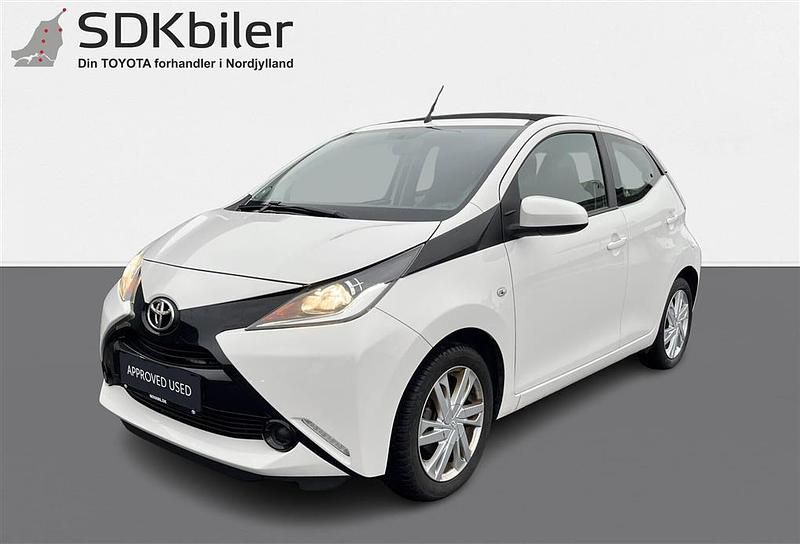 Brugt Toyota Aygo x-sky 69 HK (50 kW) 2016 Hvid Hatchback
