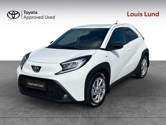 Hvid Brugt 2024 Toyota Aygo Active Hatchback | 144.900 kr. (Fair pris) - Billede 1/4