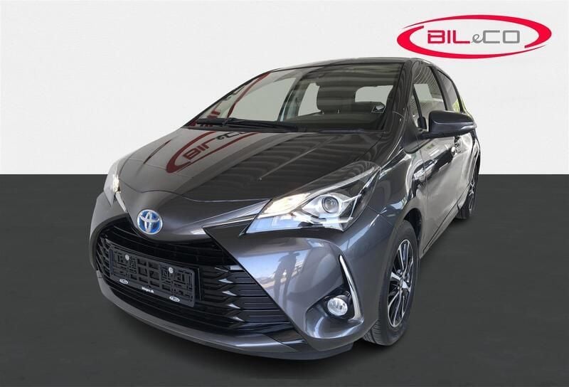 1g3 ash grey Brugt 2018 Toyota Yaris Hybrid H2 Hatchback | 139.990 kr. (Fair pris) - Billede 1/4