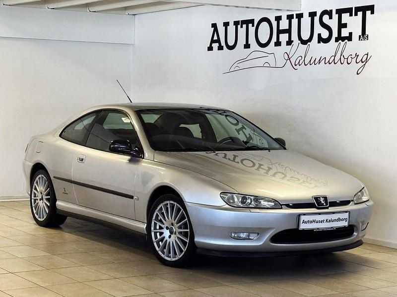 Sølvmetal Brugt 1999 Peugeot 406 Coupe Coupe | 64.900 kr. - Billede 1/4