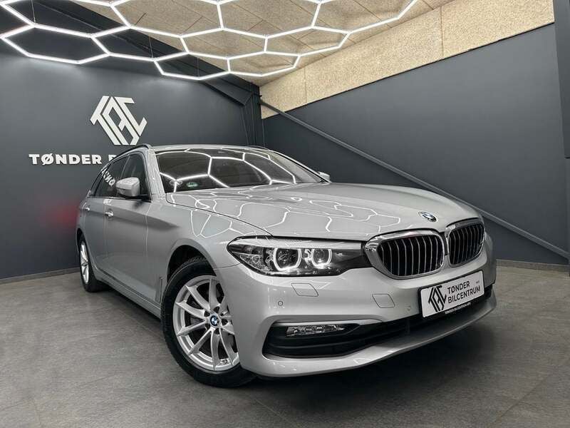 Sølvmetal Brugt 2018 BMW 520 Stationcar | 299.500 kr. (Lidt for dyr) - Billede 1/4