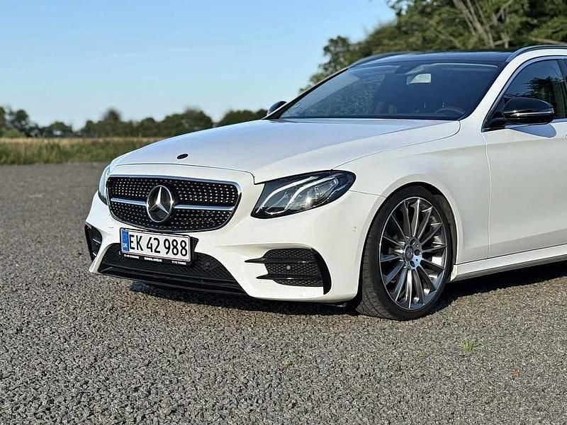 Brugt Mercedes E220 AMG line 194 HK (142 kW) 2017 Hvid Stationcar