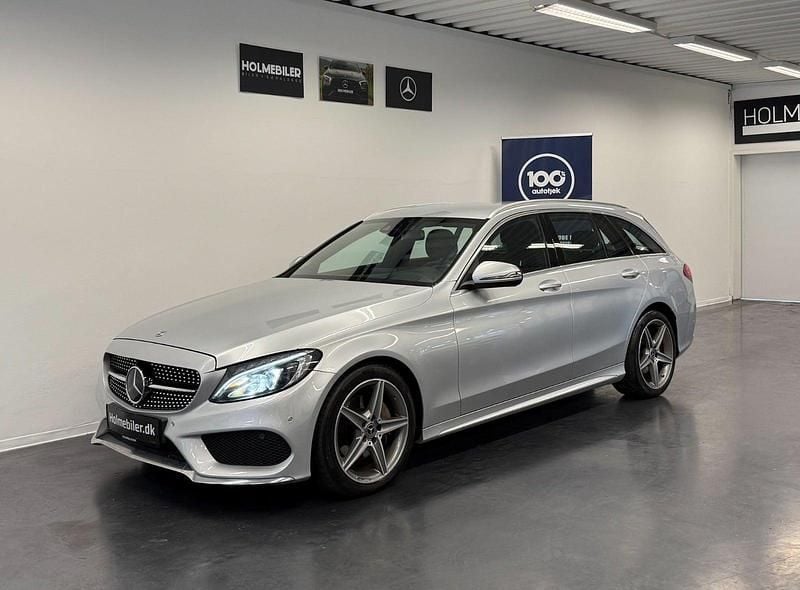 Sølvmetal Brugt 2018 Mercedes C220 AMG line Stationcar | 179.900 kr. (Fair pris) - Billede 1/4