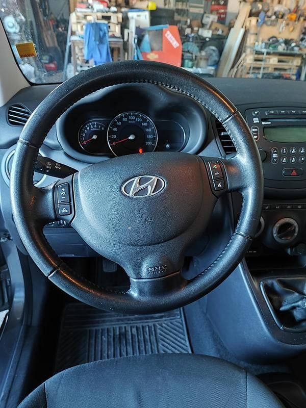 Brugt Hyundai i10 Comfort 86 HK (63 kW) 2013 Koksgrå Hatchback