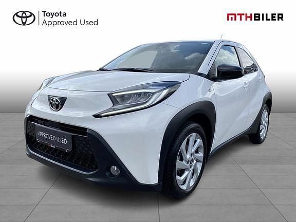Hvid Brugt 2022 Toyota Aygo Active Hatchback | 124.900 kr. (Fair pris) - Billede 1/4