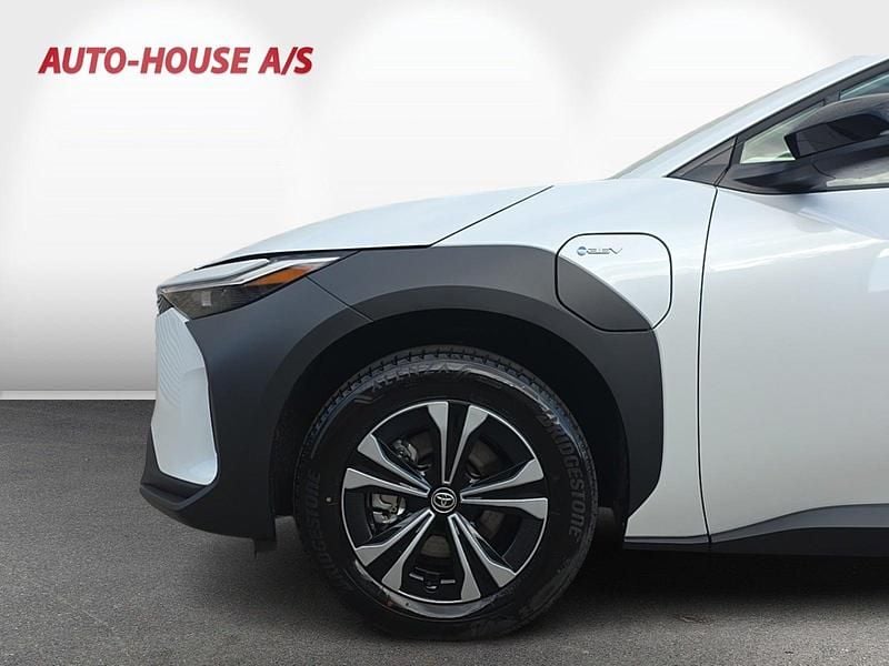 Ny Toyota bZ4X Comfort 164 kW (224 HK) 2025 Hvid SUV