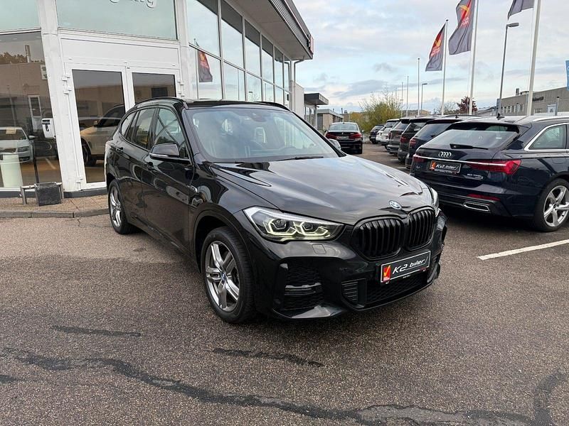 Sortmetal Brugt 2022 BMW X1 M Sport SUV | 264.800 kr. (Fair pris) - Billede 1/4