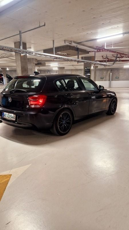 Sort Brugt 2011 BMW 116 Efficient Dynamics Hatchback | 54.000 kr. (Fair pris) - Billede 1/5