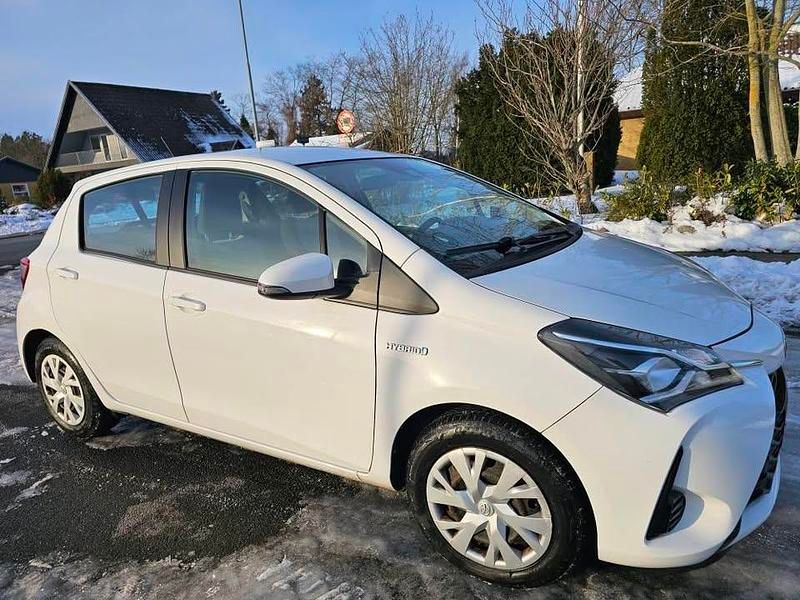Brugt Toyota Yaris Hybrid 100 HK (73 kW) 2019 Hatchback