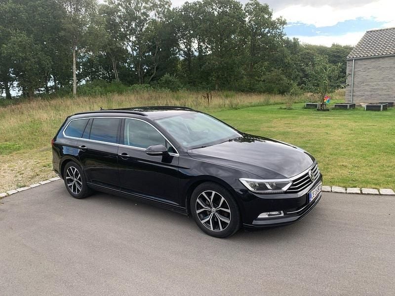 Carbonsortmetal Brugt 2015 VW Passat Comfortline Stationcar | 89.995 kr. (Fair pris) - Billede 1/4
