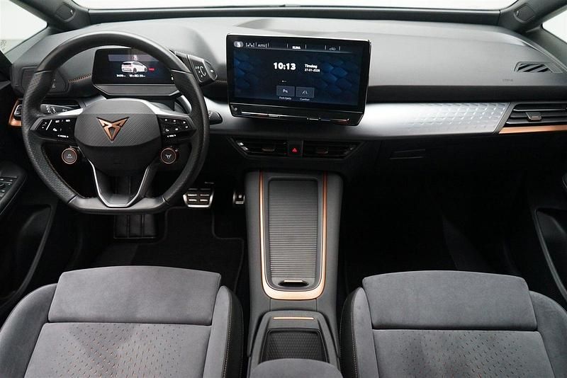 Brugt Cupra Born High 169 kW (231 HK) 2023 Gråmetal Hatchback