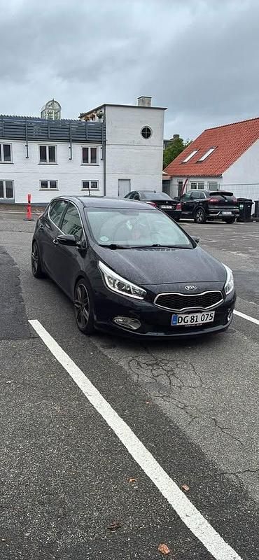 Brugt Kia Ceed 128 HK (94 kW) 2013 Sort Hatchback