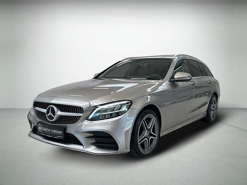 Champagnemetal Brugt 2019 Mercedes C220 AMG line Sedan | 249.900 kr. (God pris) - Billede 1/4