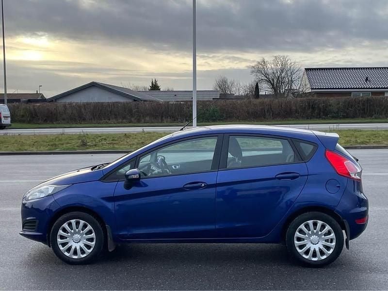 Brugt Ford Fiesta Titanium 80 HK (58 kW) 2015 Blå Hatchback