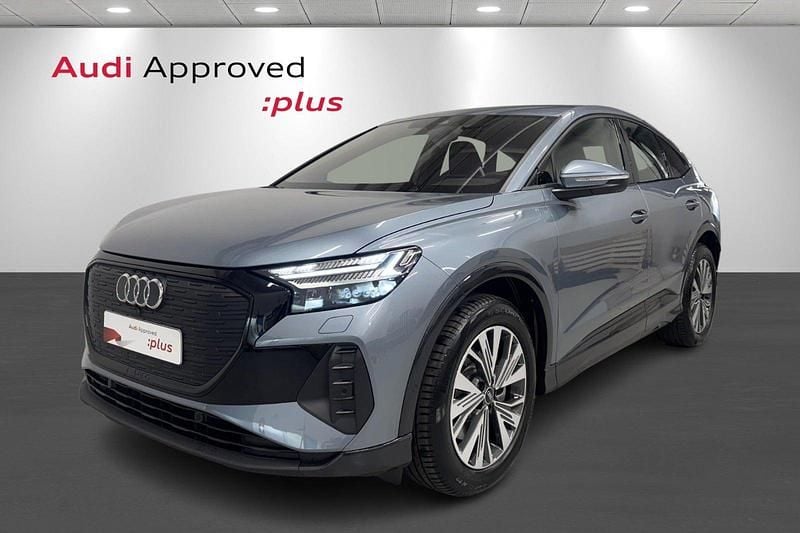 Blåmetal Brugt 2025 Audi Q4 Sportback e-tron Comfort SUV | 404.900 kr. - Billede 1/4