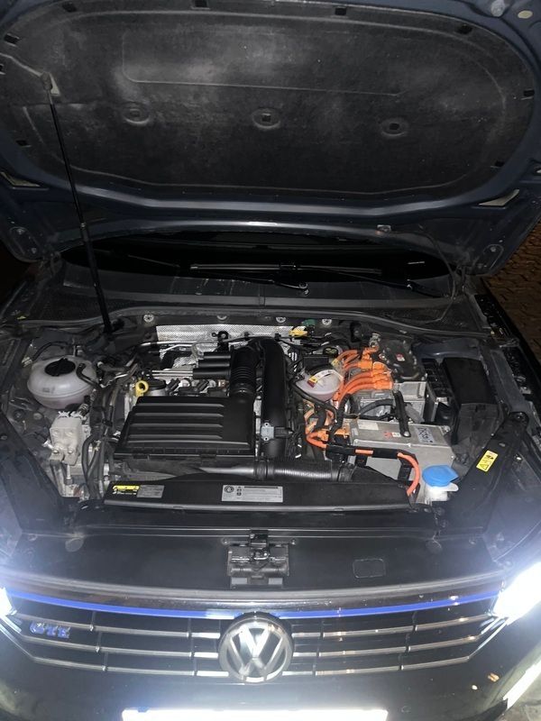 mat/blå Brugt 2017 VW Passat GTE Stationcar | 190.100 kr. (Fair pris) - Billede 1/7