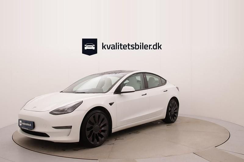 Hvidmetal Brugt 2021 Tesla Model 3 Performance Sedan | 184.900 kr. (Fair pris) - Billede 1/4