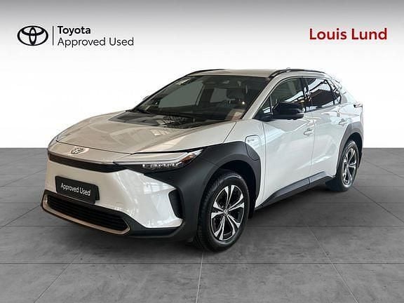 Platinum pearl white Brugt 2025 Toyota bZ4X Executive SUV | 339.900 kr. - Billede 1/4