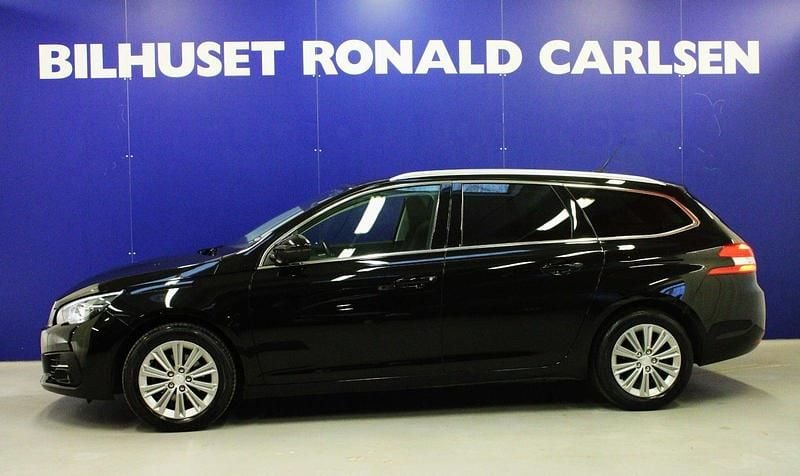Sortmetal Brugt 2018 Peugeot 308 Allure+ Stationcar | 109.900 kr. (God pris) - Billede 1/4