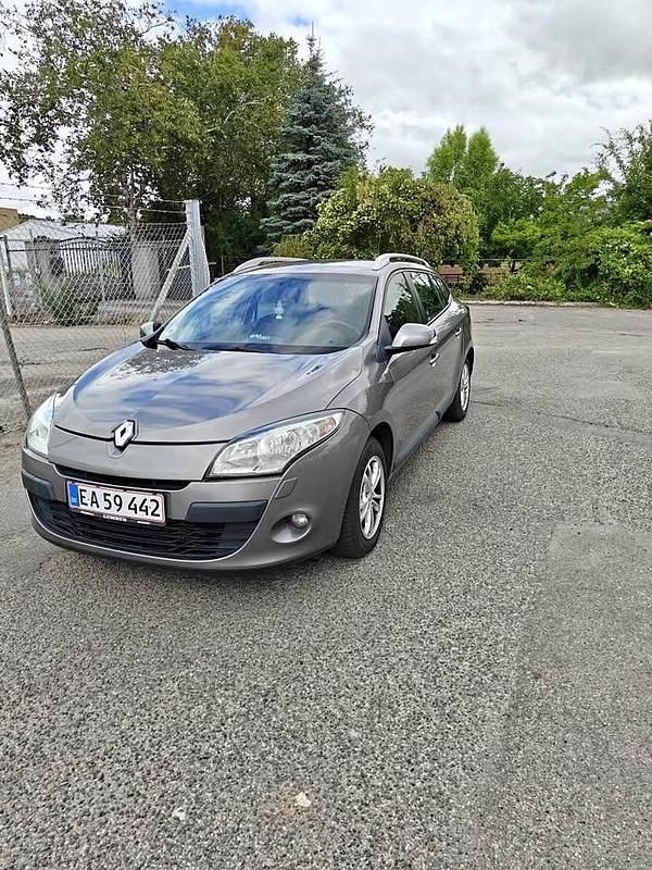 Brugt 2012 Renault Mégane GrandTour Stationcar | 20.000 kr. - Billede 1/4