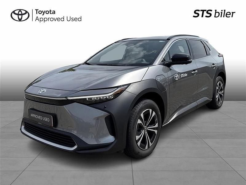 Deep metal grey Brugt 2025 Toyota bZ4X Executive SUV | 289.900 kr. (God pris) - Billede 1/4
