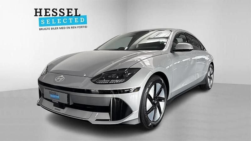 Sølvmetal Ny 2025 Hyundai Ioniq 6 Advanced Sedan | 289.900 kr. (God pris) - Billede 1/4