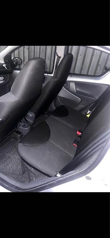 Sort Brugt 2009 Toyota Aygo Plus Hatchback | 29.900 kr. - Billede 1/4