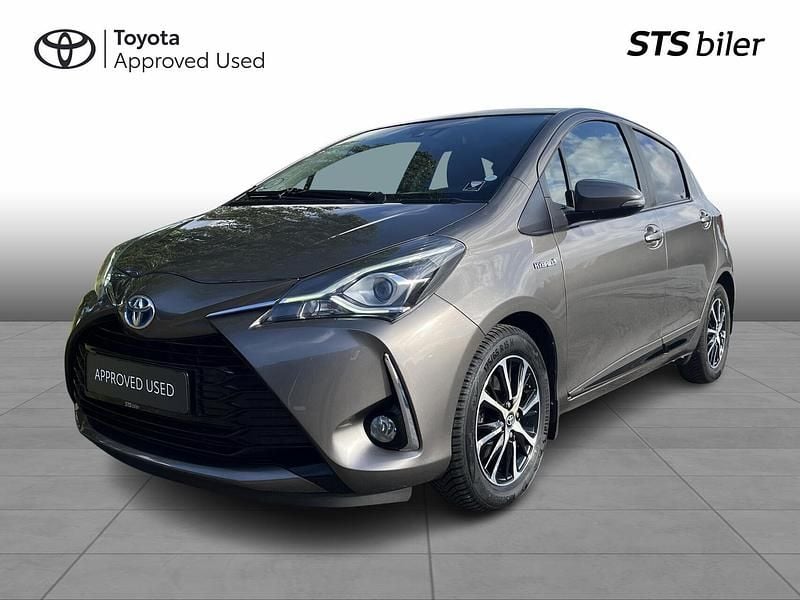 Platinum bronz Brugt 2020 Toyota Yaris Hybrid H2 Hatchback | 154.995 kr. (Fair pris) - Billede 1/3