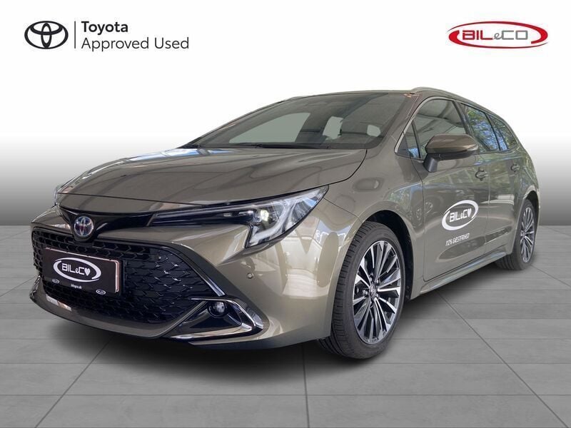 6x1 oxide bronze Brugt 2024 Toyota Corolla Style Stationcar | 398.980 kr. - Billede 1/4