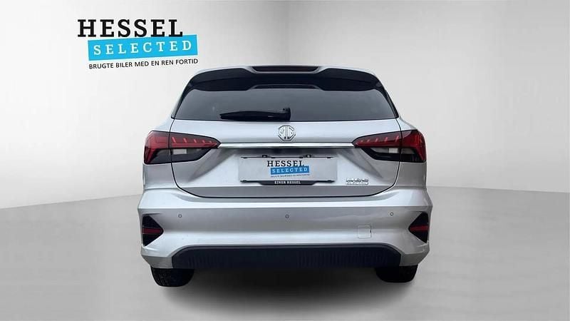 Brugt MG MG5 EV Luxury 130 kW (177 HK) 2022 Sølvmetal Stationcar