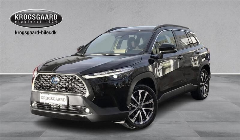 218 attitude black Brugt 2023 Toyota Corolla Cross Style SUV | 309.900 kr. (God pris) - Billede 1/2
