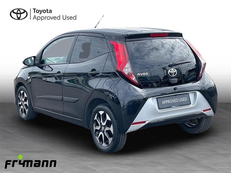 211 bold black Brugt 2021 Toyota Aygo x-press Hatchback | 99.990 kr. (God pris) - Billede 1/3