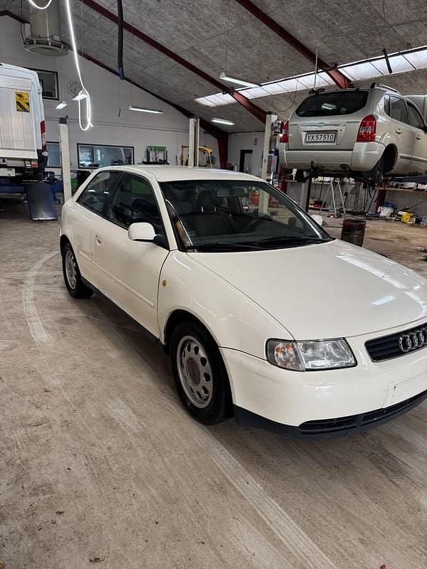 Brugt Audi A3 150 HK (110 kW) 1997 Hvid Hatchback
