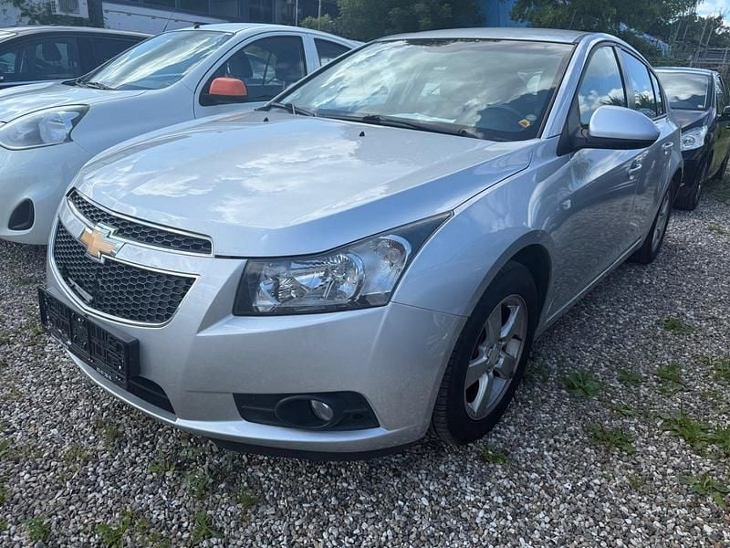 Sølvmetal Brugt 2012 Chevrolet Cruze LT Hatchback | 37.990 kr. (Fair pris) - Billede 1/4