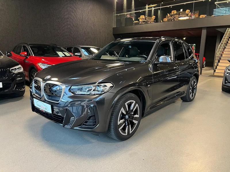 Gråmetal Brugt 2023 BMW iX3 M Sport SUV | 395.900 kr. (God pris) - Billede 1/4
