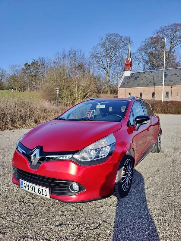 Brugt Renault Clio GrandTour 75 HK (55 kW) 2013 Rød Stationcar