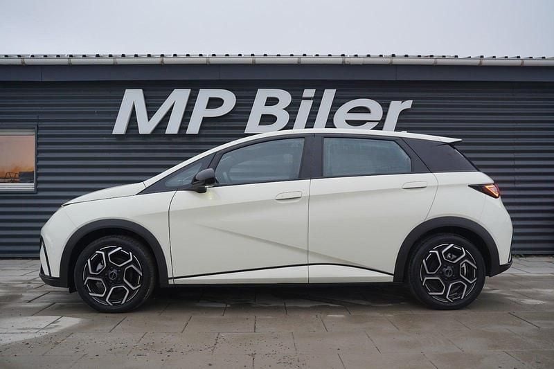 Brugt BYD Dolphin Comfort 150 kW (204 HK) 2024 Beige Hatchback