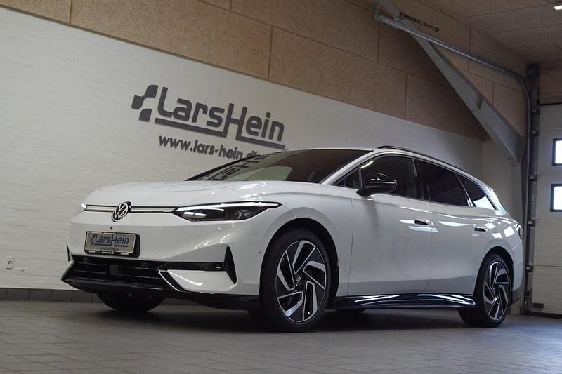 Hvidmetal Brugt 2024 VW ID.7 Style Stationcar | 404.800 kr. (Lidt for dyr) - Billede 1/4