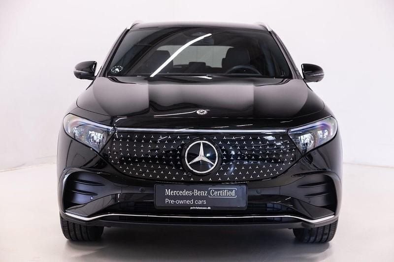 Farve: sortmetal Brugt 2025 Mercedes EQA250+ Premium SUV | 374.900 kr. (Fair pris) - Billede 1/2