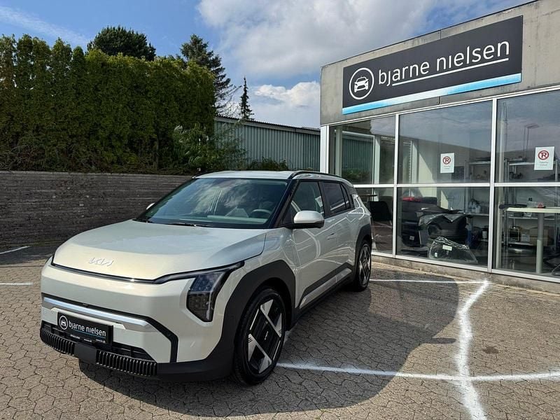 Sølvmetal Ny 2025 Kia EV3 SUV | 324.900 kr. (Lidt for dyr) - Billede 1/4
