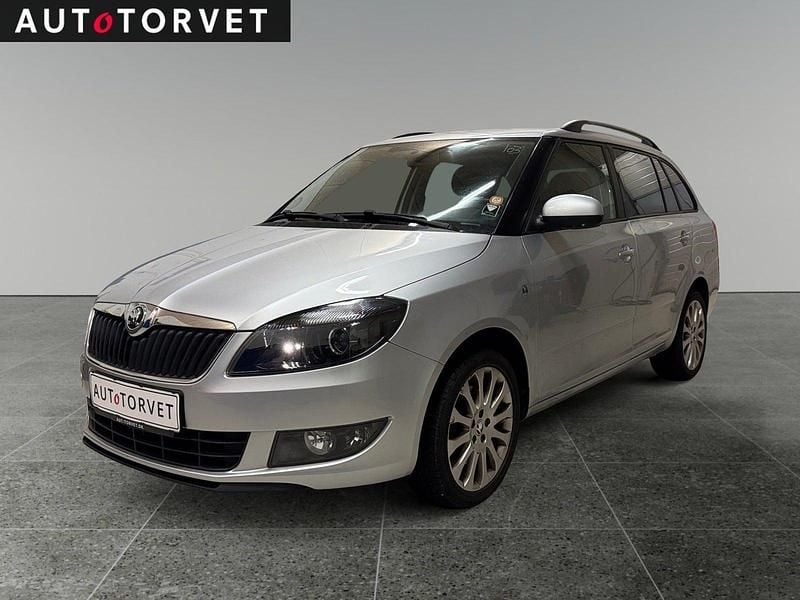 Sølvmetal Brugt 2014 Skoda Fabia Ambition Stationcar | 69.700 kr. (Super pris) - Billede 1/4