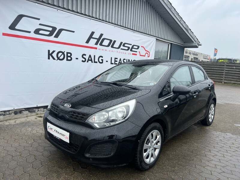 Sortmetal Brugt 2013 Kia Rio Exclusive Hatchback | 30.000 kr. (Fair pris) - Billede 1/4