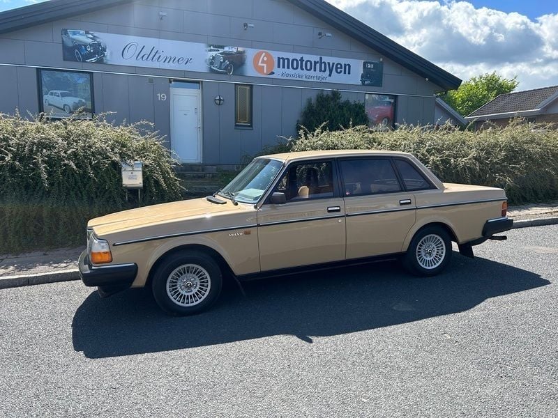 Øvrige Brugt 1984 Volvo 240 Sedan | 127.500 kr. - Billede 1/4