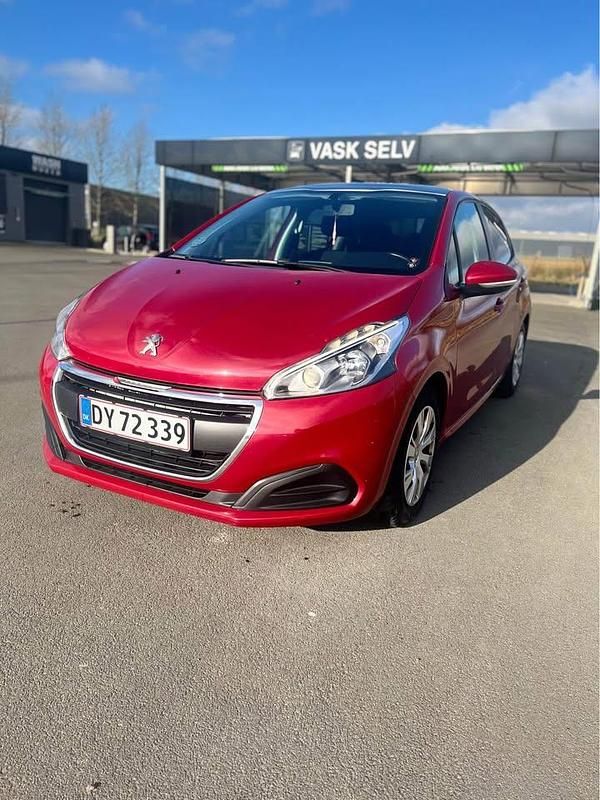 Brugt Peugeot 208 Allure Sky 100 HK (73 kW) 2016 Rød Hatchback