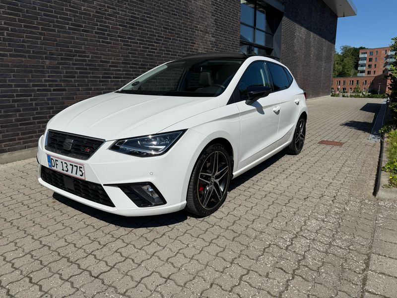 Candy white soft Brugt 2018 Seat Ibiza FR Hatchback | 139.900 kr. (Fair pris) - Billede 1/4