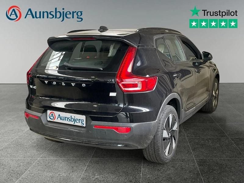 Ny Volvo XC40 Plus 169 kW (231 HK) 2025 Onyx black SUV