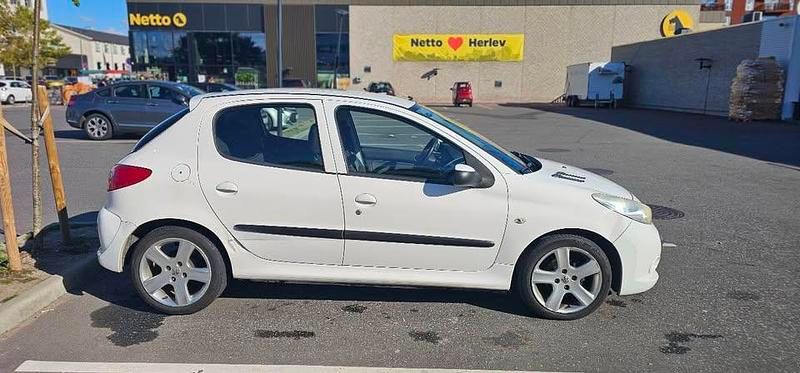 Brugt Peugeot 206+ 68 HK (50 kW) 2012 Hatchback