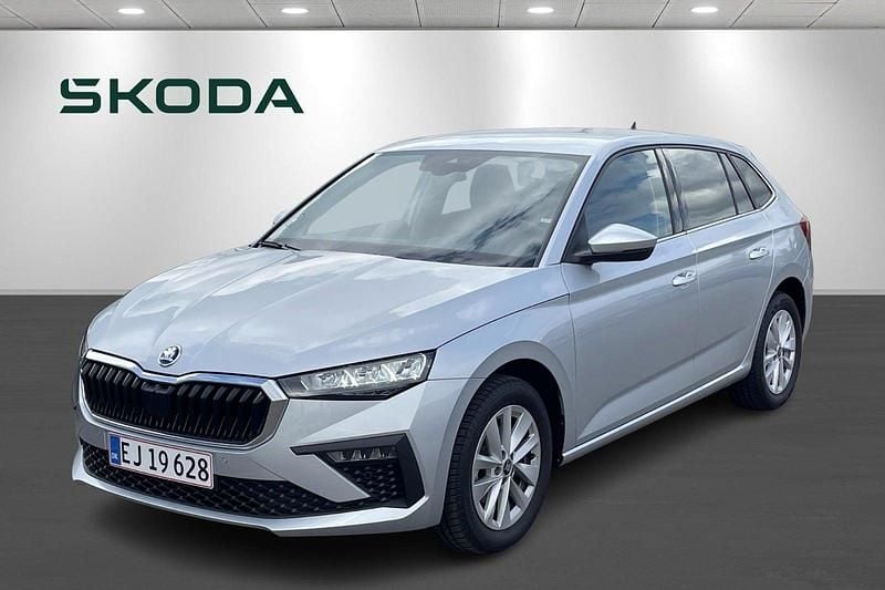 Sølvmetal Ny 2025 Skoda Scala Selection Hatchback | 279.900 kr. - Billede 1/4