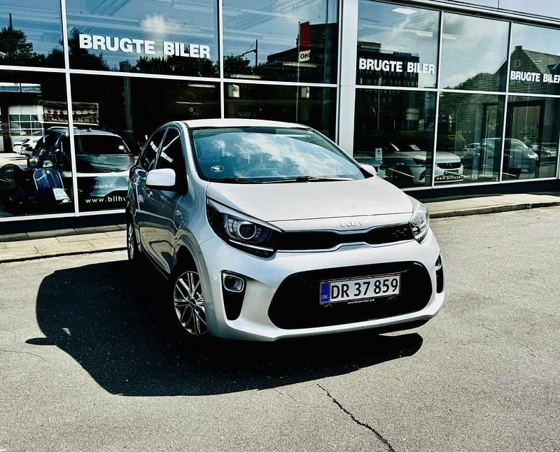 Sølvmetal Brugt 2023 Kia Picanto Hatchback | 134.500 kr. (Fair pris) - Billede 1/4